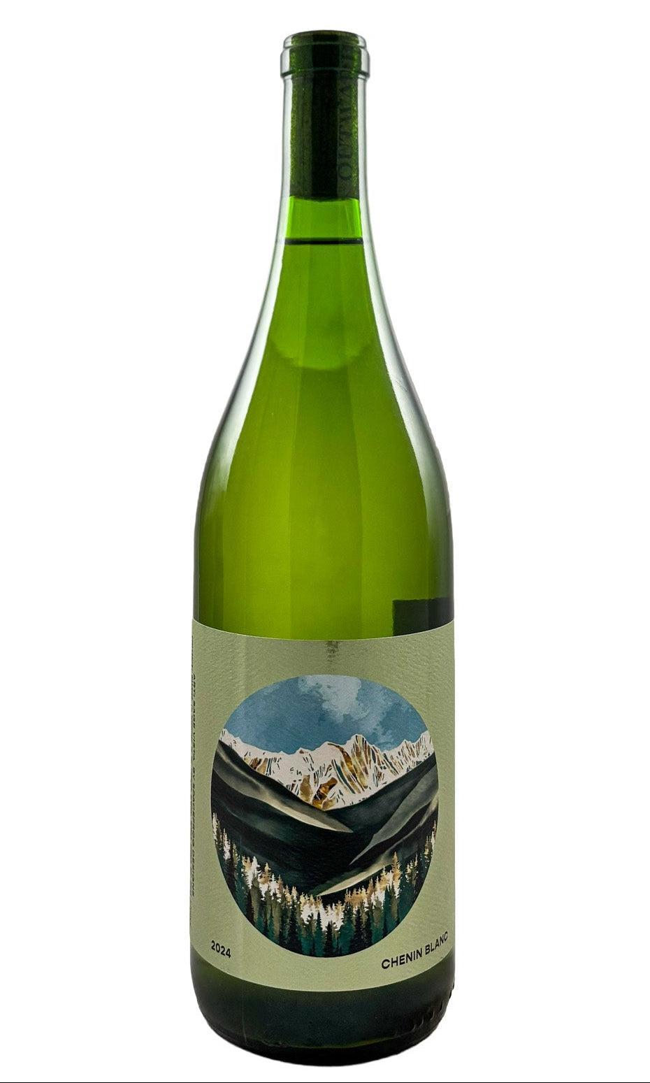 Bottle of Outward Wines, Chenin Blanc Shell Creek Vineyard Paso Robles, 2024 - White Wine - Flatiron Wines & Spirits - New York