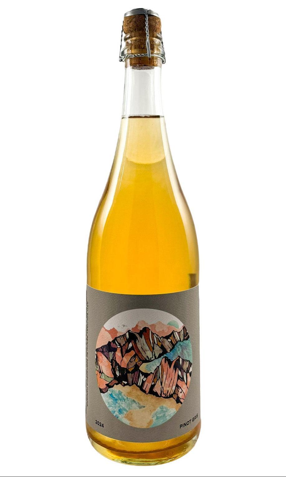 Bottle of Outward Wines, Petillant Naturel of Pinot Gris Shoestring Santa Ynez Valley, 2024 - Sparkling Wine - Flatiron Wines & Spirits - New York