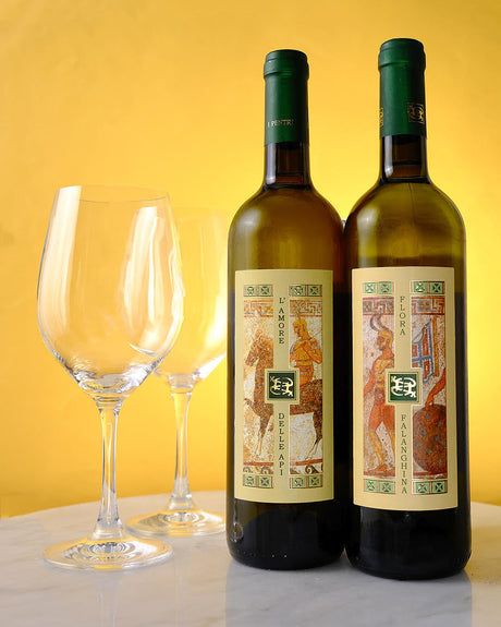 Stylized image of I Pentri bottles