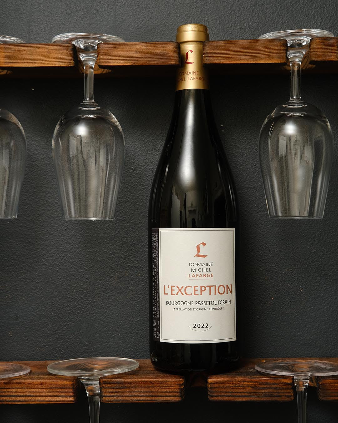 ワイン Bourgogne Passetoutgrain 2001 Luxury Burgundy Wine for All: Lafarge's Iconic Passetoutgrains