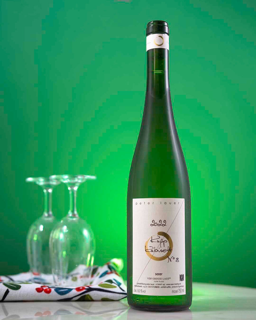 Stylized image of Peter Lauer riesling