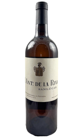 Bottle of M. Ant. De La Riva, Manzanilla Pasada Balbaina Alta, NV (Pre-Sale, Wine Arrives 2/19) - Fortified Wine - Flatiron Wines & Spirits - New York