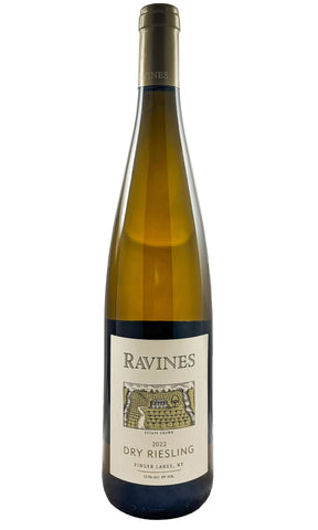 Bottle of Ravines, Dry Riesling, 2022 - White Wine - Flatiron Wines & Spirits - New York