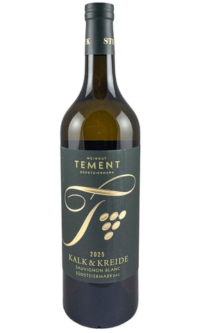 Bottle of Tement, Sauvignon Blanc Sudsteiermark Kalk & Kreide, 2025 - White Wine - Flatiron Wines & Spirits - New York